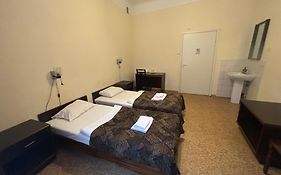 Hostel Viktorija With Private Rooms